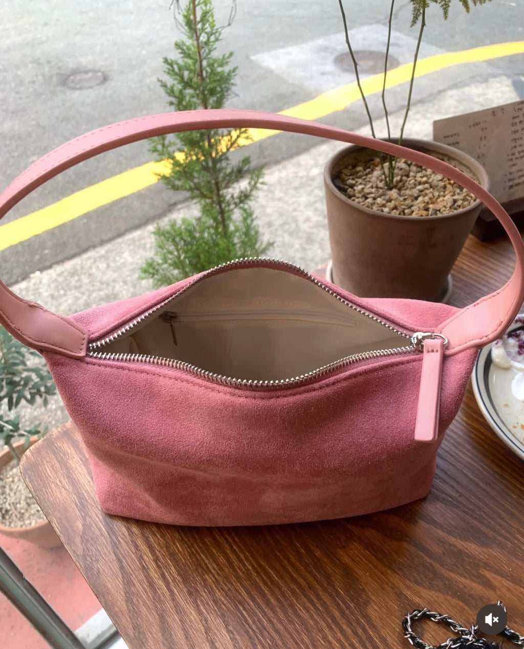ANNA AMMONS Strawberry Pink Hobo Bag - Chic Leather Handbag for Women