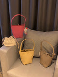 ANNA AMMONS Minimalist Leather Bucket Bag - Chic Vibrant Shoulder Bag with Inner Pouch