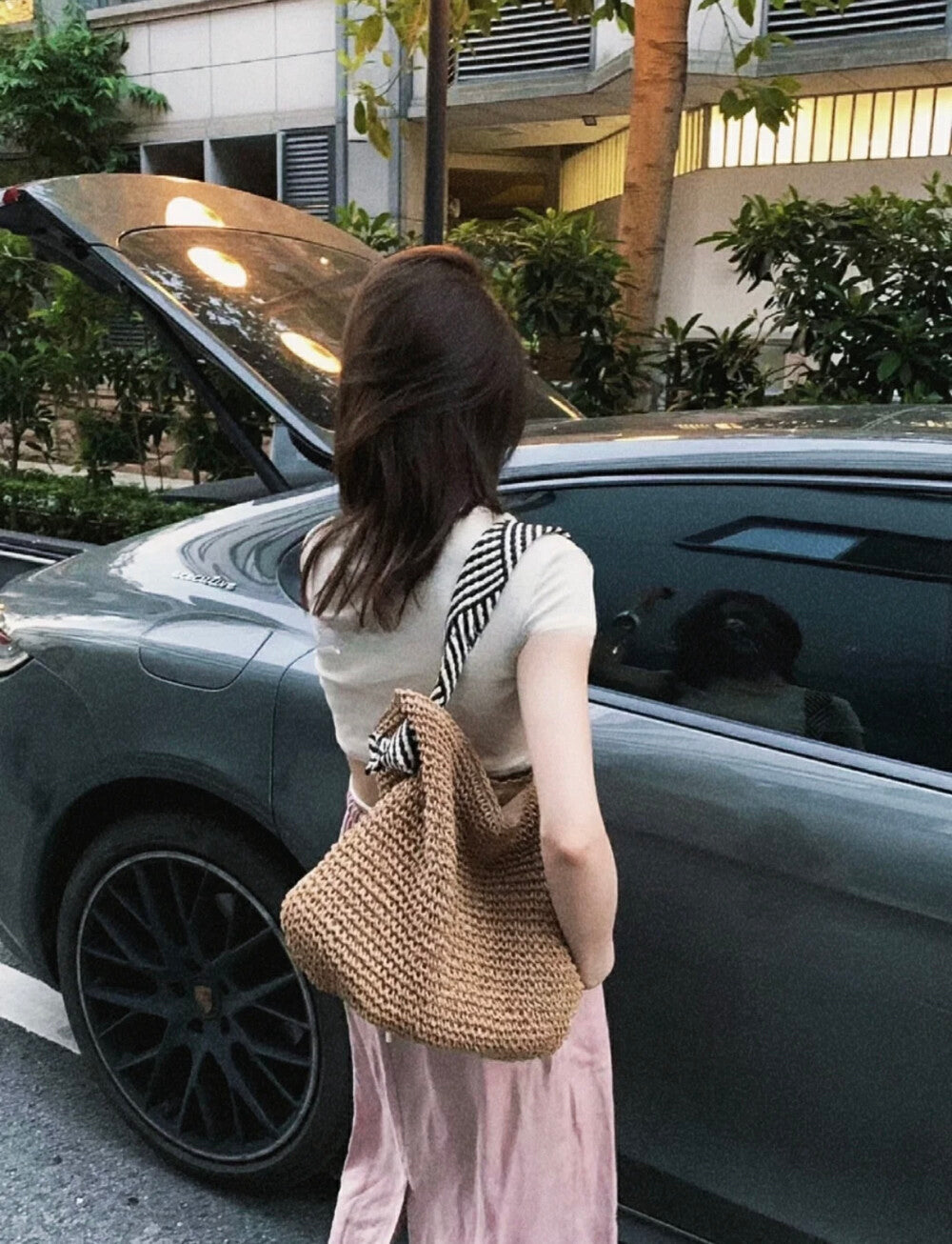 ANNA AMMONS Handwoven Straw Tote Bag - Retro Artisanal Summer Shoulder Bag